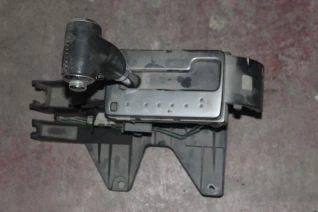 NİSSAN NAVARA OTOMATİK  VİTES KULESİ ORJİNAL ÇIKMA