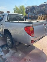 MİTSUBİSHİ E-5 L200 ARKA KASA DOLU